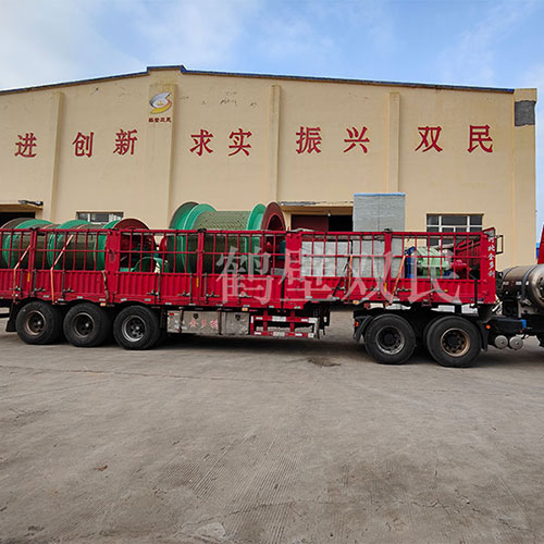 雙筒1.6米，單筒2米礦井提升機(jī)發(fā)貨。